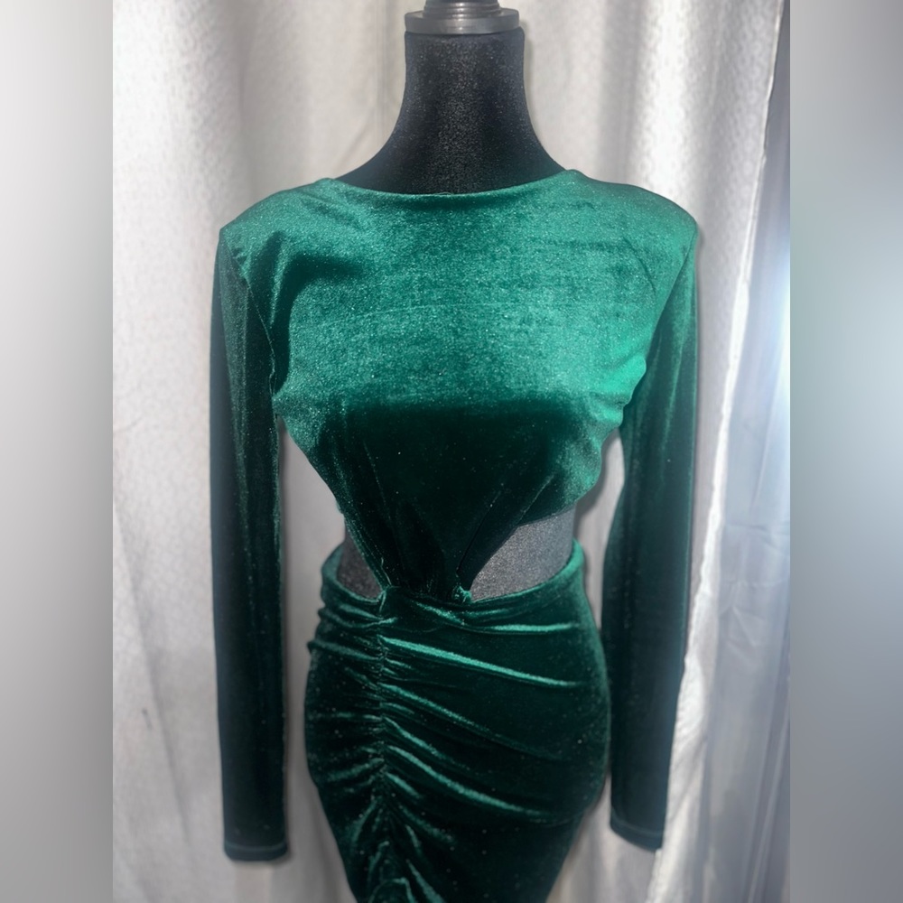 Shoulder padded Velvet Dress - Emerald Green